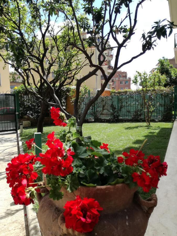 Angolo Sul Giardino Roma Eksteriør bilde